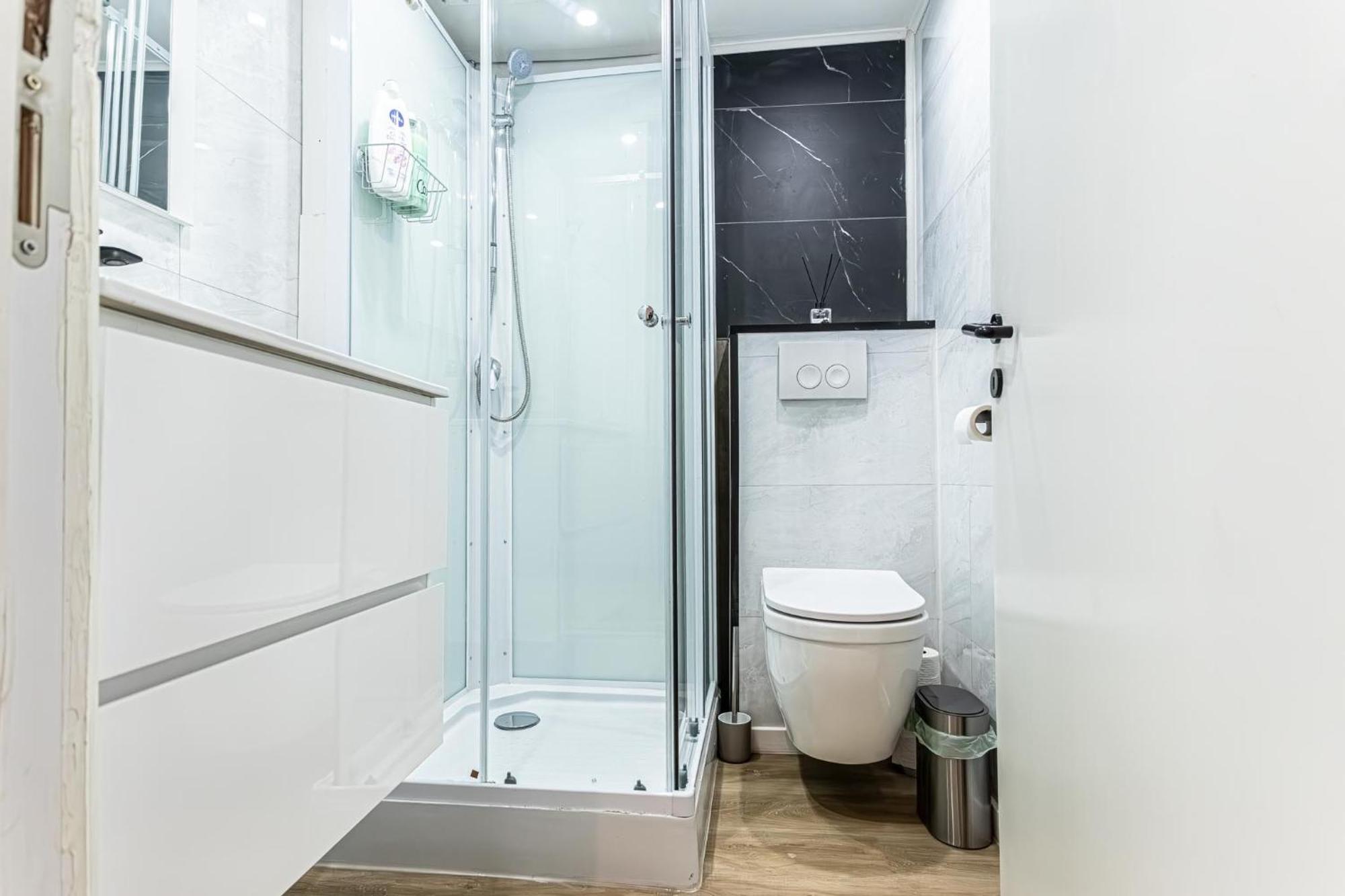 Spacious Shared 5Br Apt In The Heart Of Gent Buitenkant foto